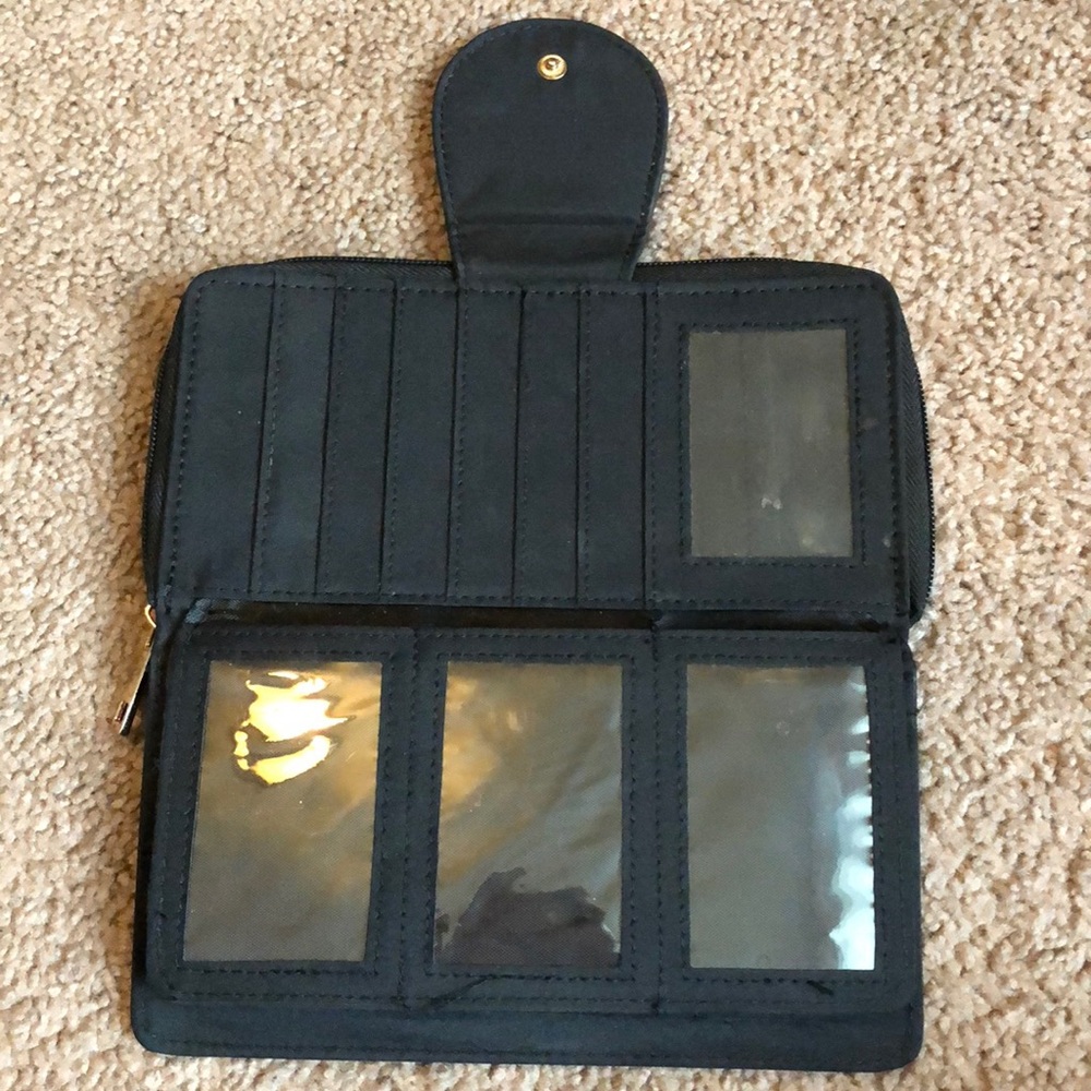 wallet - Picture 3 of 5